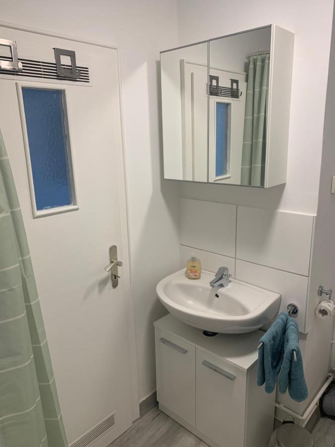 Grosse Moderne Ferienwohnung, Zentrale Ruhige Lage Kassel Esterno foto